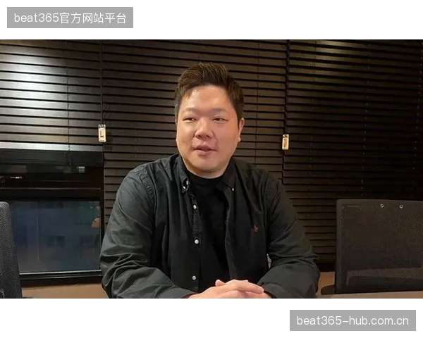 俱乐部重金引入传奇教练，点燃投资热潮