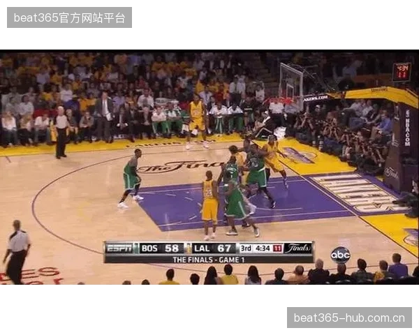 凯尔特人防守回合决定比赛走向，球员轮换见成效